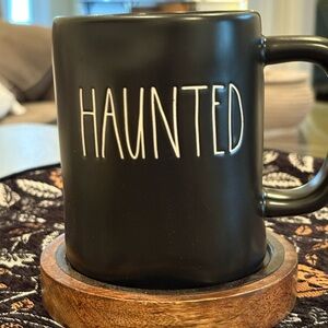 Rae Dunn Halloween Black 'Haunted' Mug 🎃